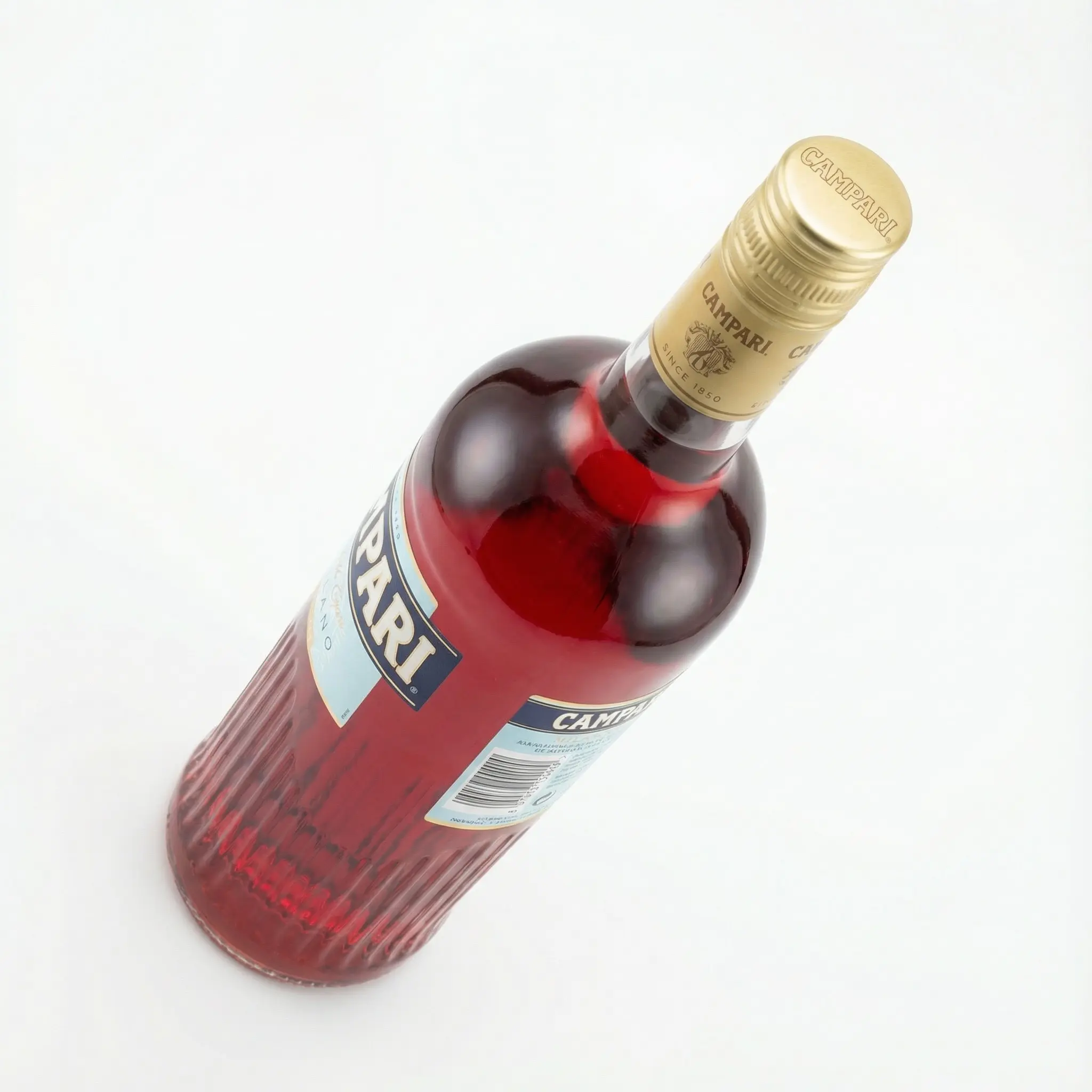 vue dessus bouteille aperitif rouge campari 1 litre